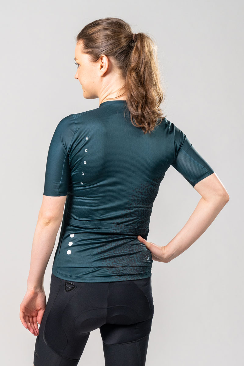 cuore-womens-silver-race-jersey-2-0-2.jpg